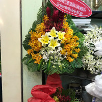 KỆ HOA CHÚC MỪNG 054